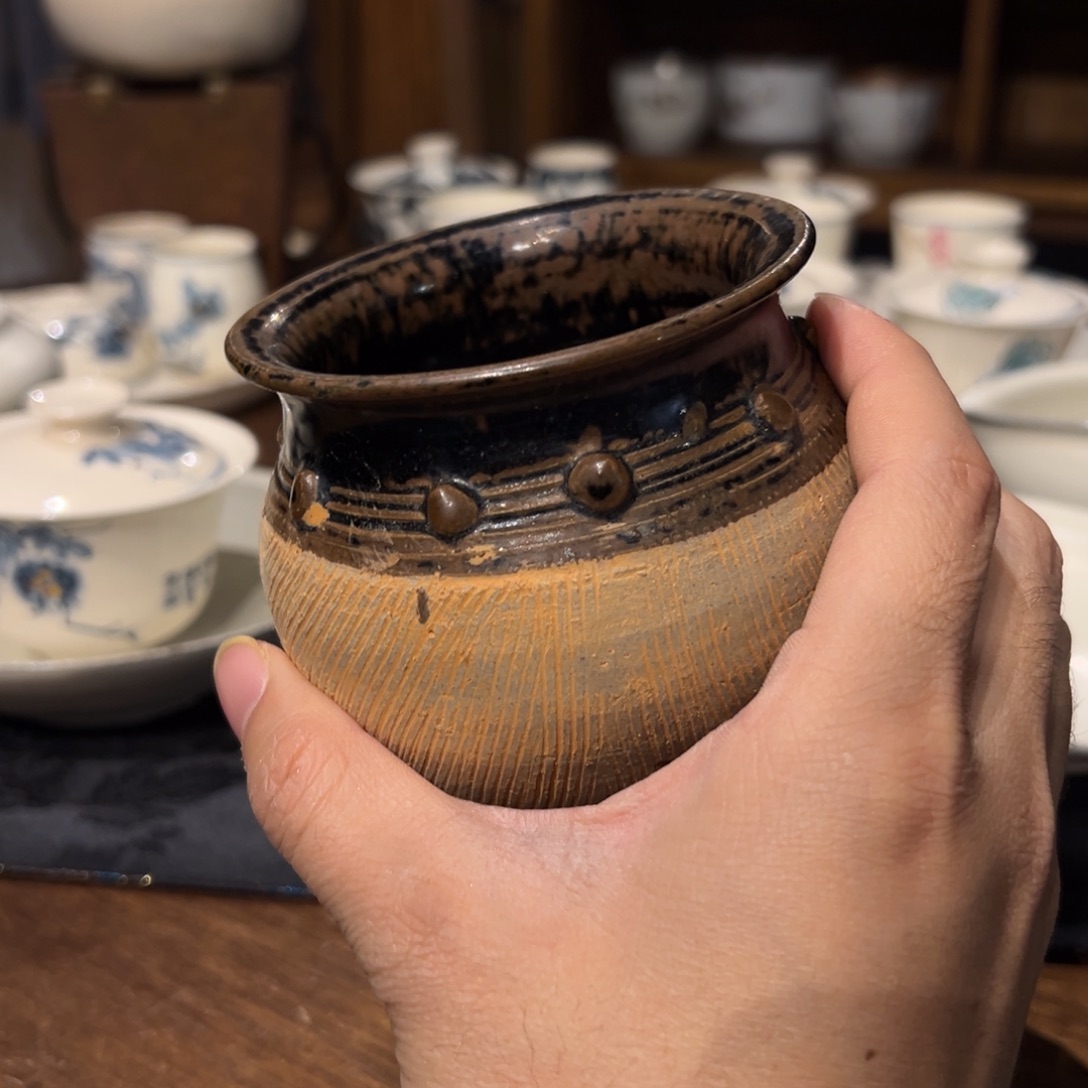 杯陶瓷。     陶瓷。       