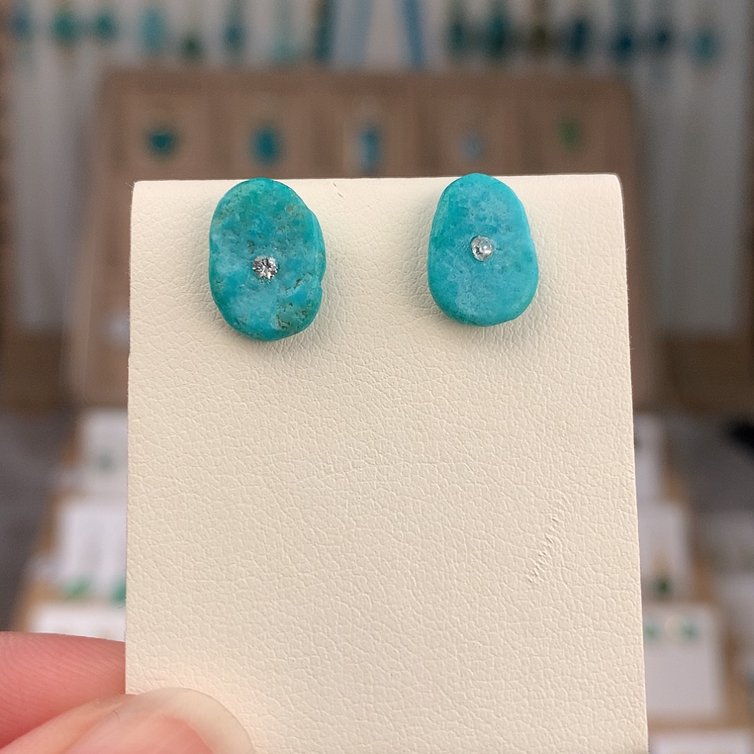 绿松石未镶嵌耳饰