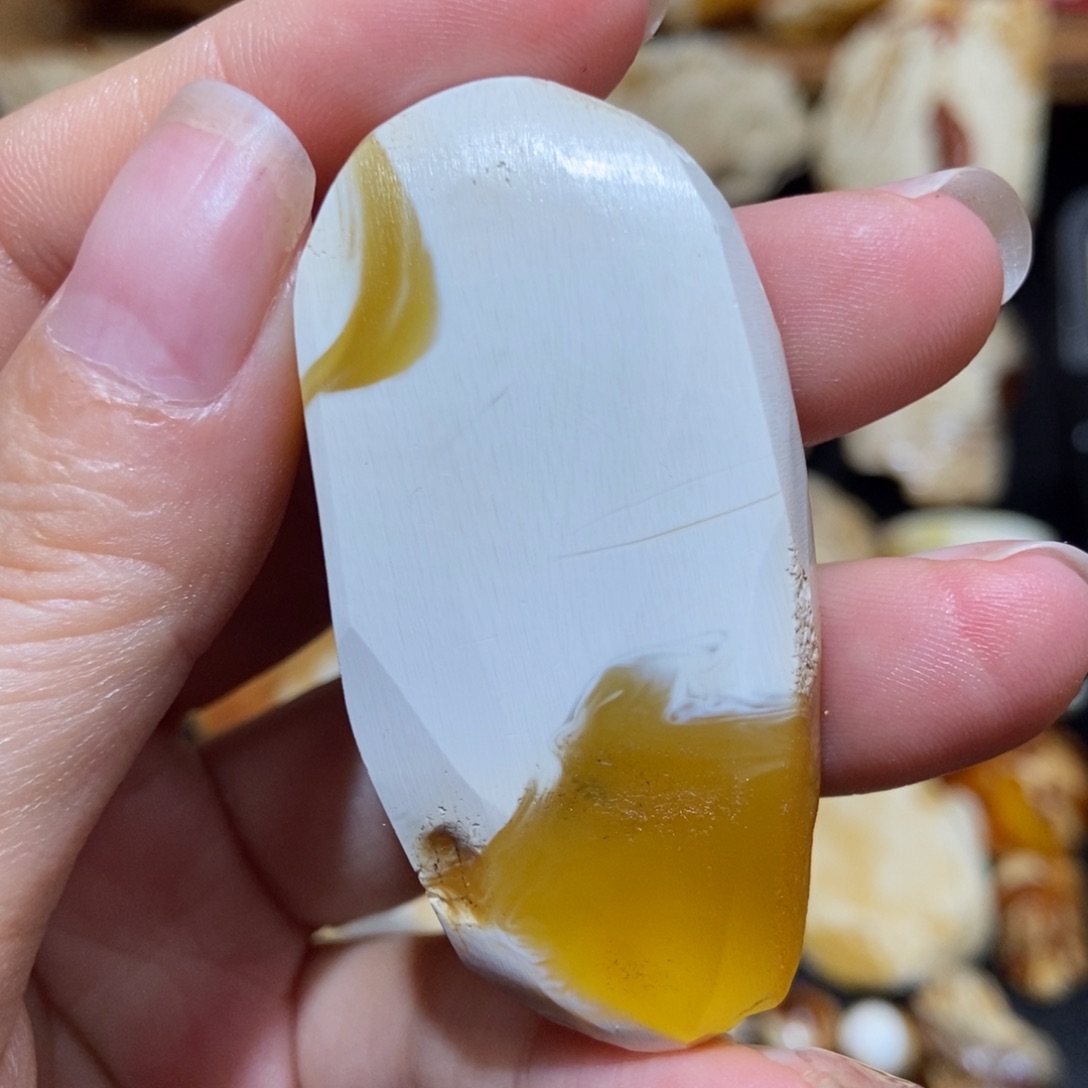 定制琥珀未镶嵌定制