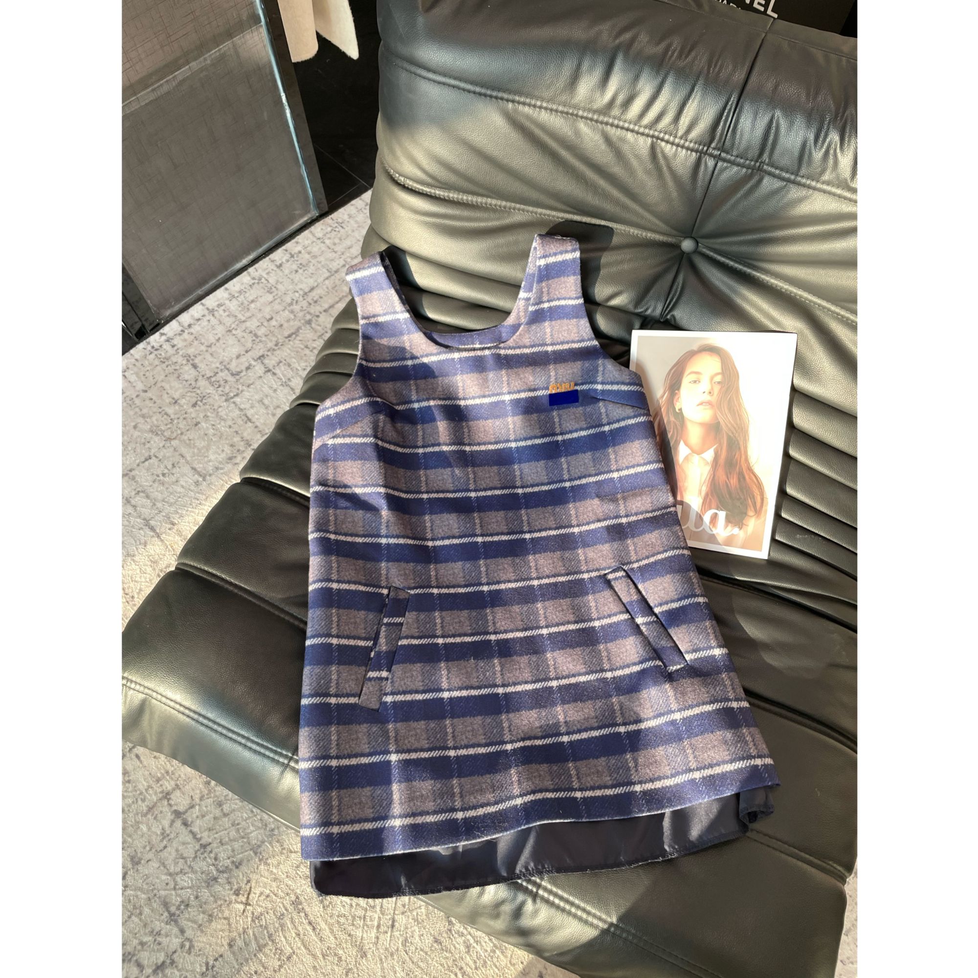 《An ni》早春新品无袖吊带修身条纹背心裙Ani-E010