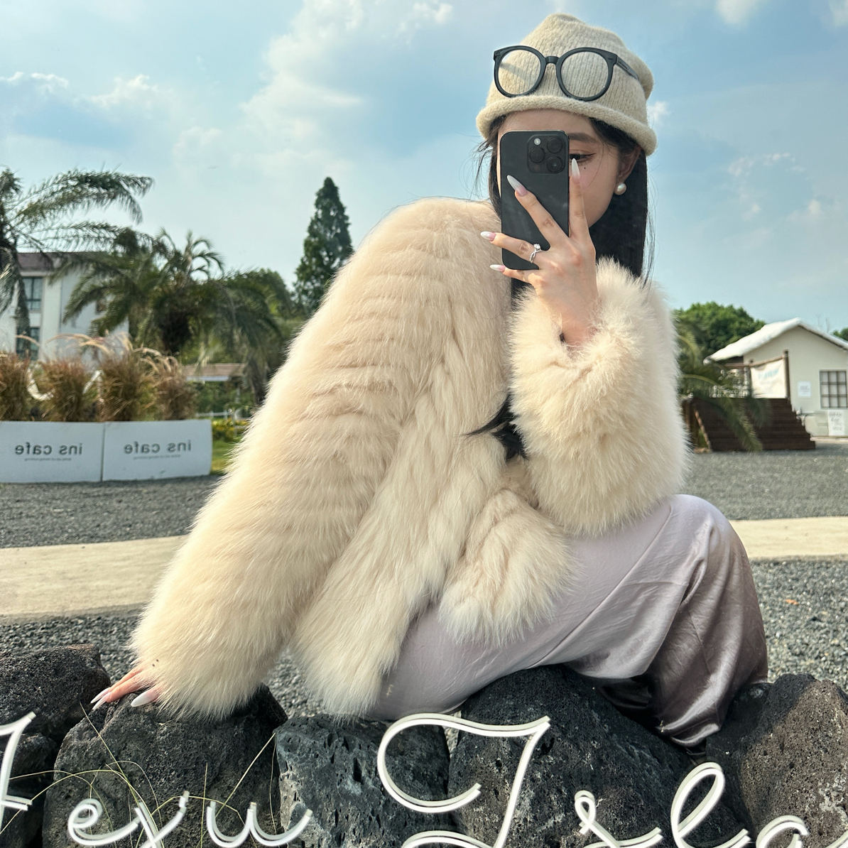 【FANGFANG】2025新款狐狸毛显瘦年轻款车条加棉时尚洋气皮草外套