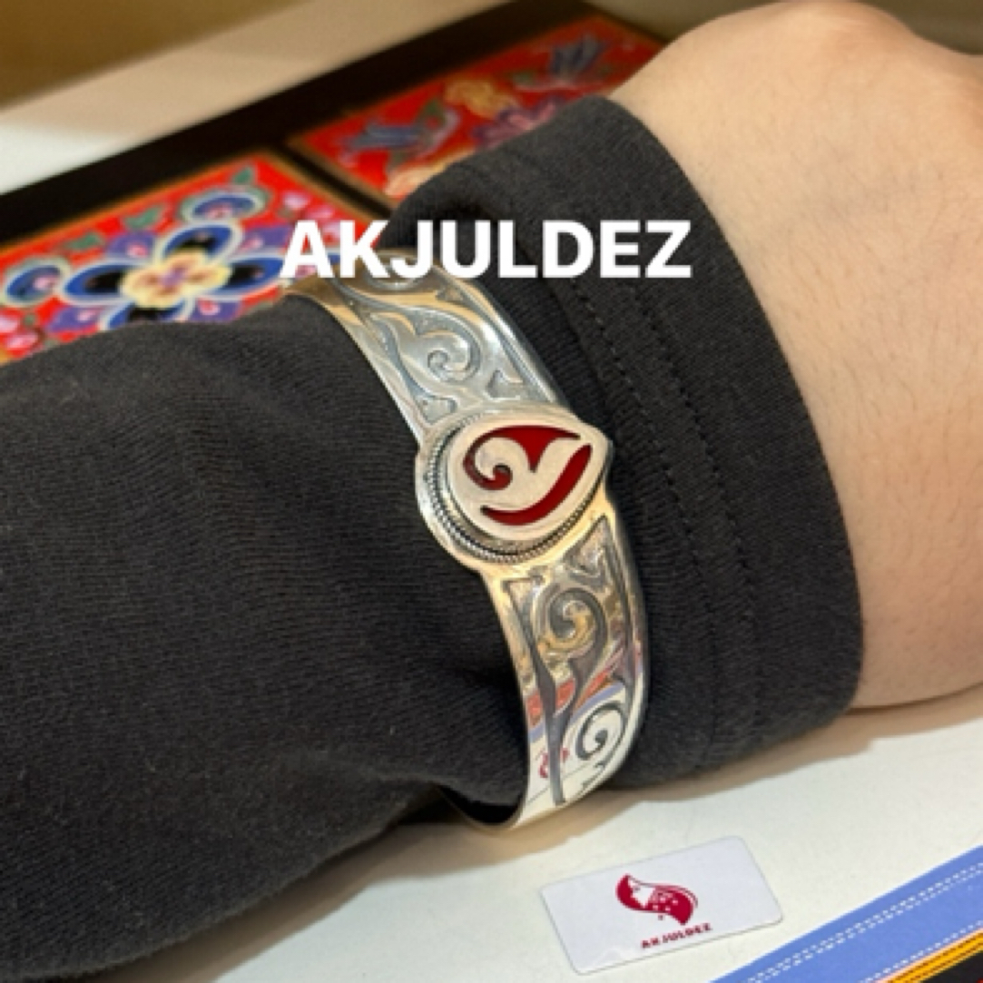 925银手镯 手工银手镯