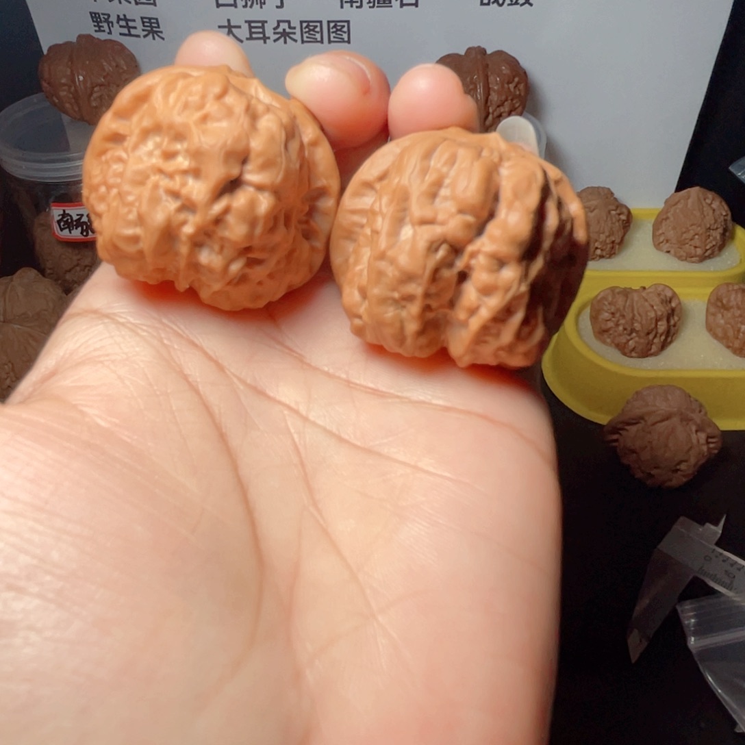 桃核把件蛤蟆头核桃