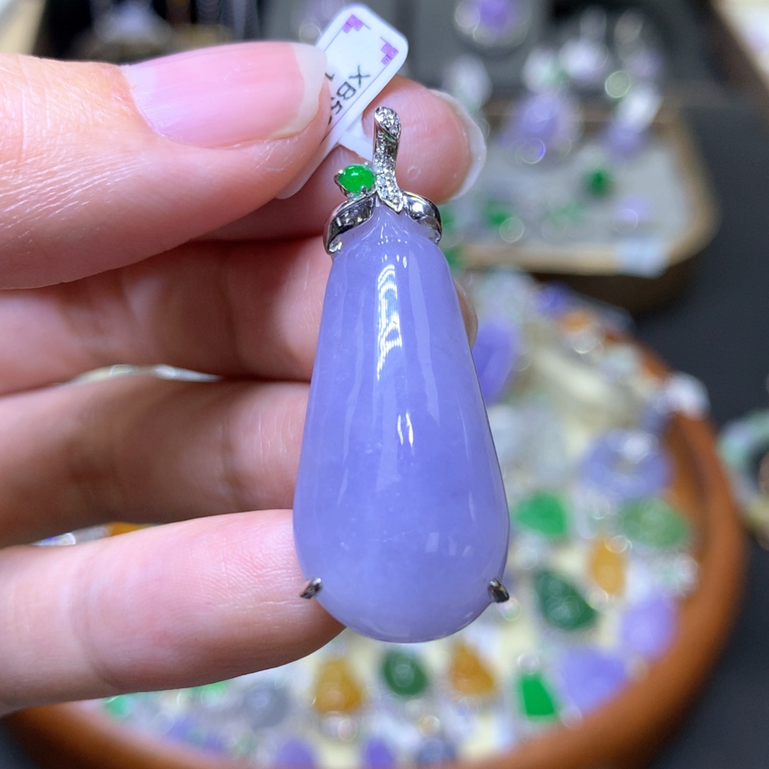 【闪购商品】翡翠颈饰18K金镶嵌翡翠吊坠项链