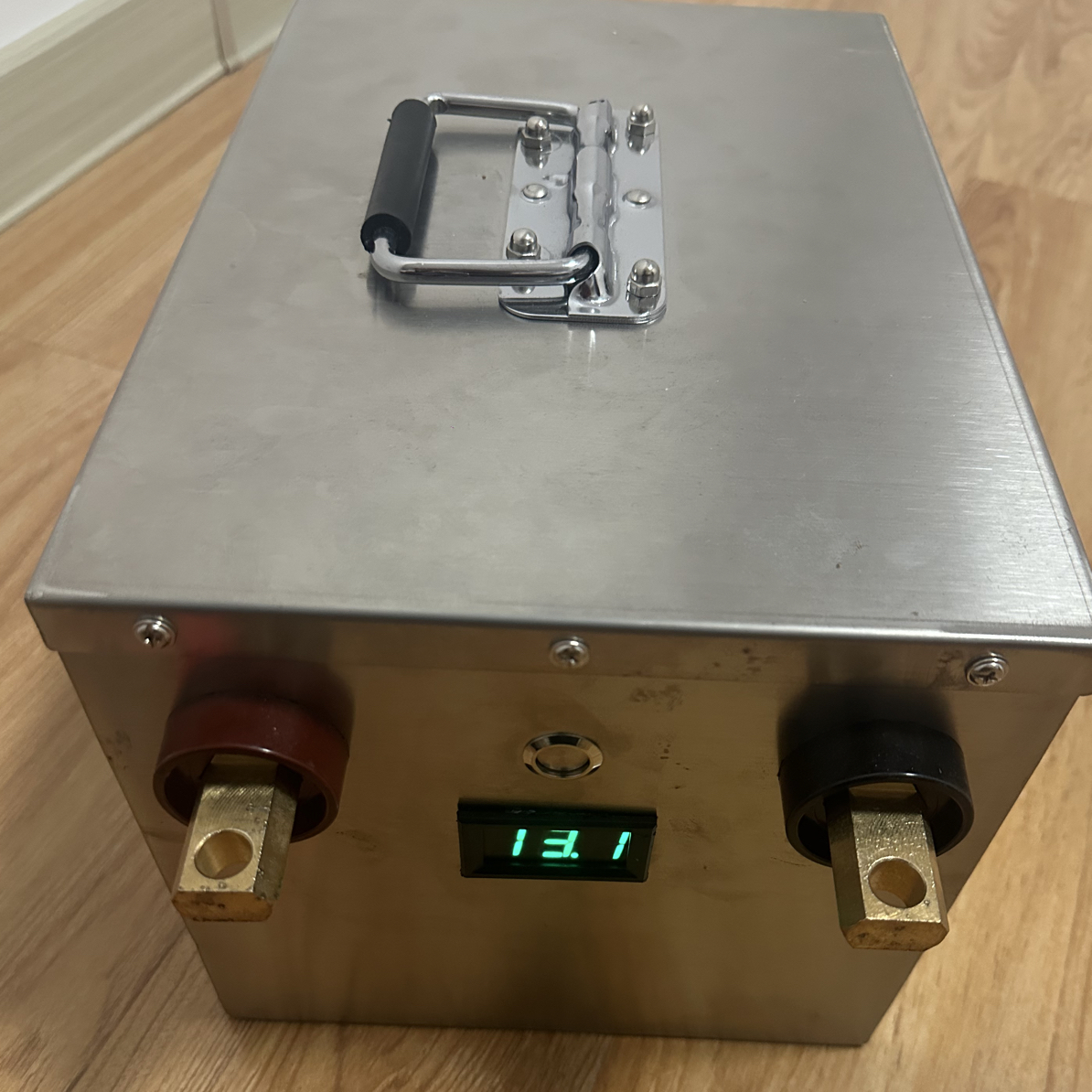 大容量锂电池12v150A大功率电瓶逆变器推进器，还有各种规格电瓶