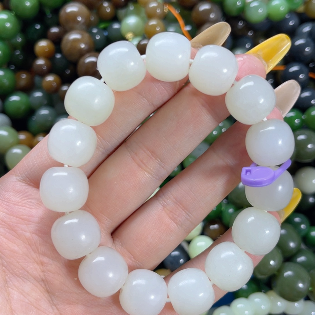 手链未镶嵌和田玉