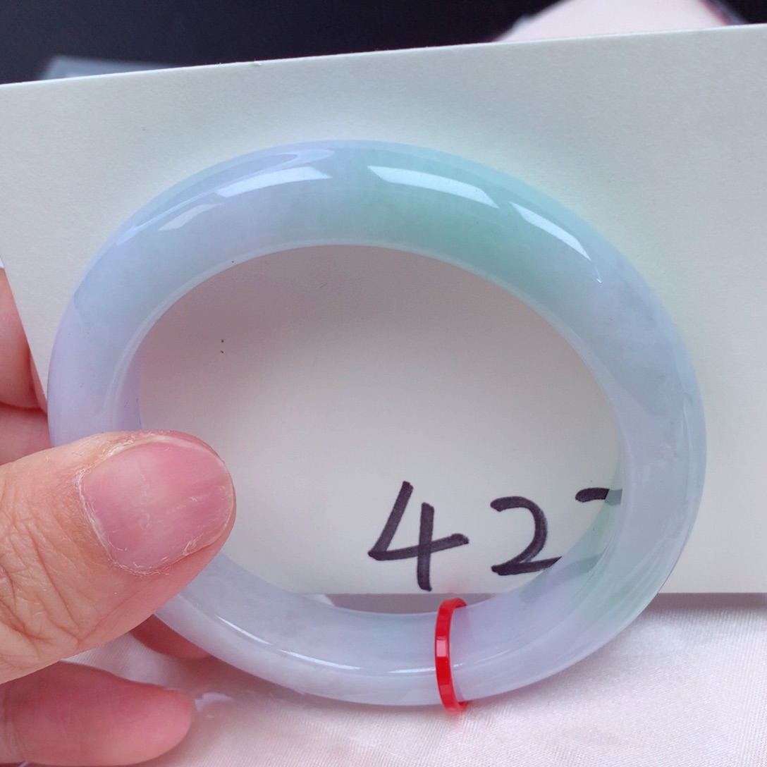 翡翠手镯未镶嵌翡翠