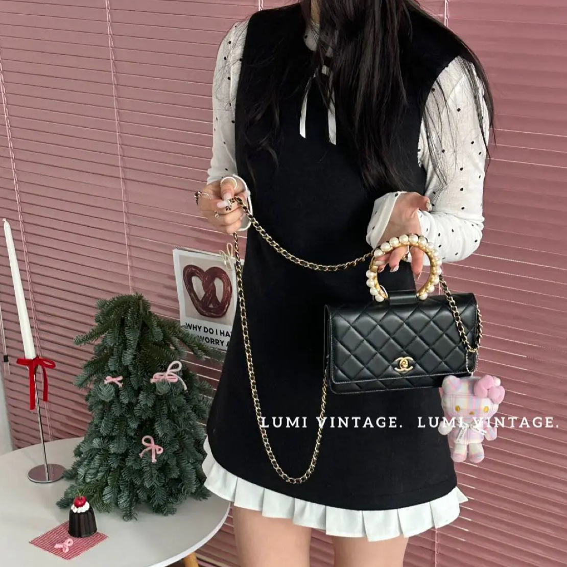 95新 Chanel/香奈儿 高级手工坊手柄羊皮黑金woc单肩包63108561