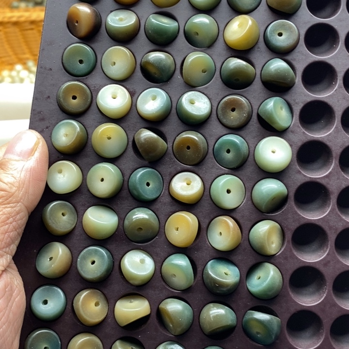 吊坠白玉菩提13阴皮蒜瓣60颗