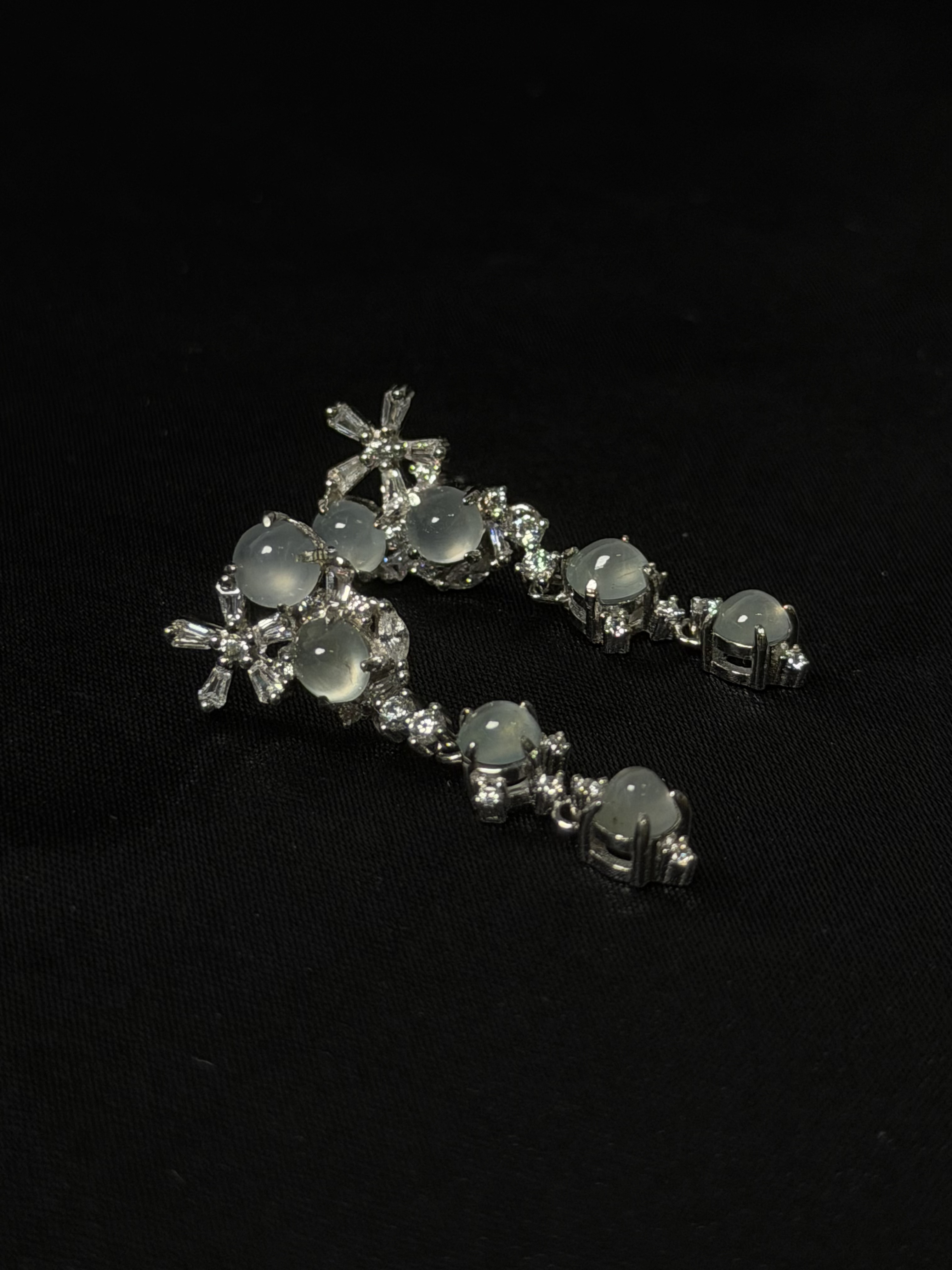 缅甸翡翠银镶耳饰