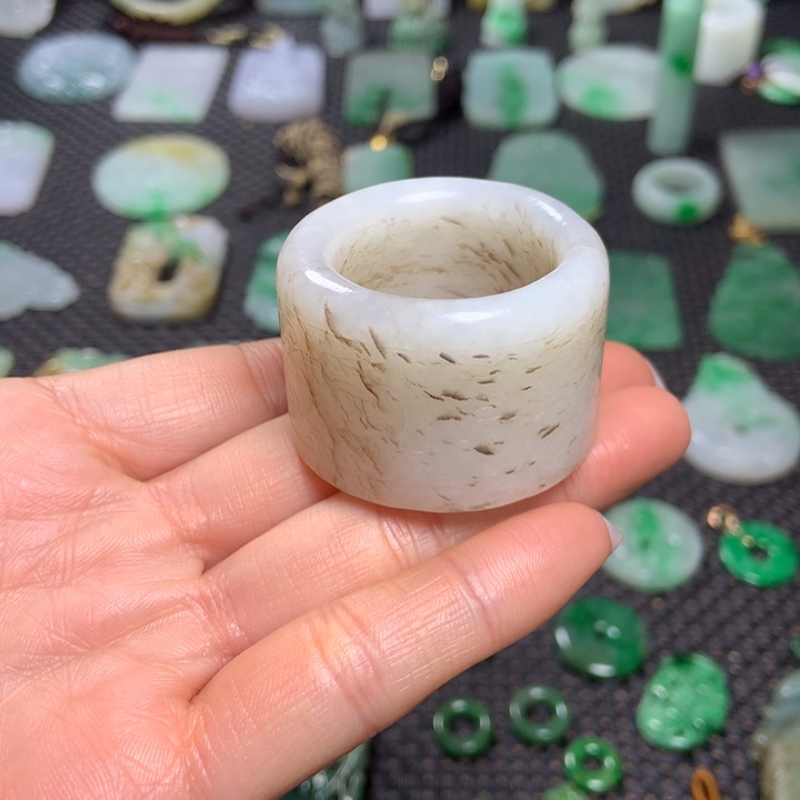 和田玉挂件未镶嵌云*岫