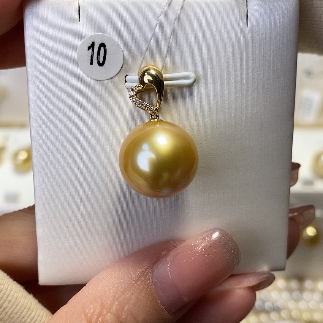 海水珍珠吊坠(不含链)18K金镶嵌鞍****园