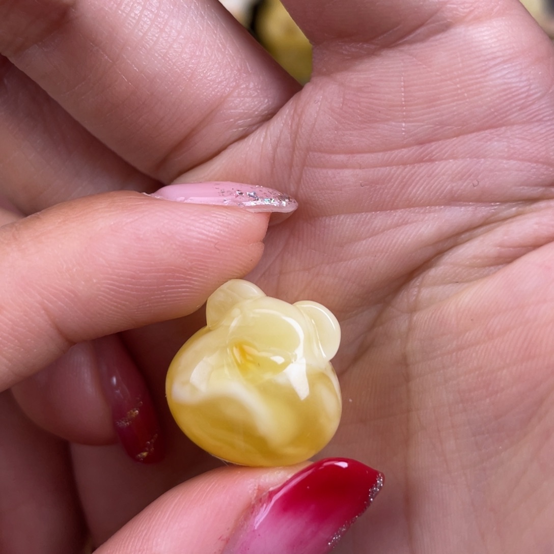 琥珀裸石未镶嵌蜜蜡