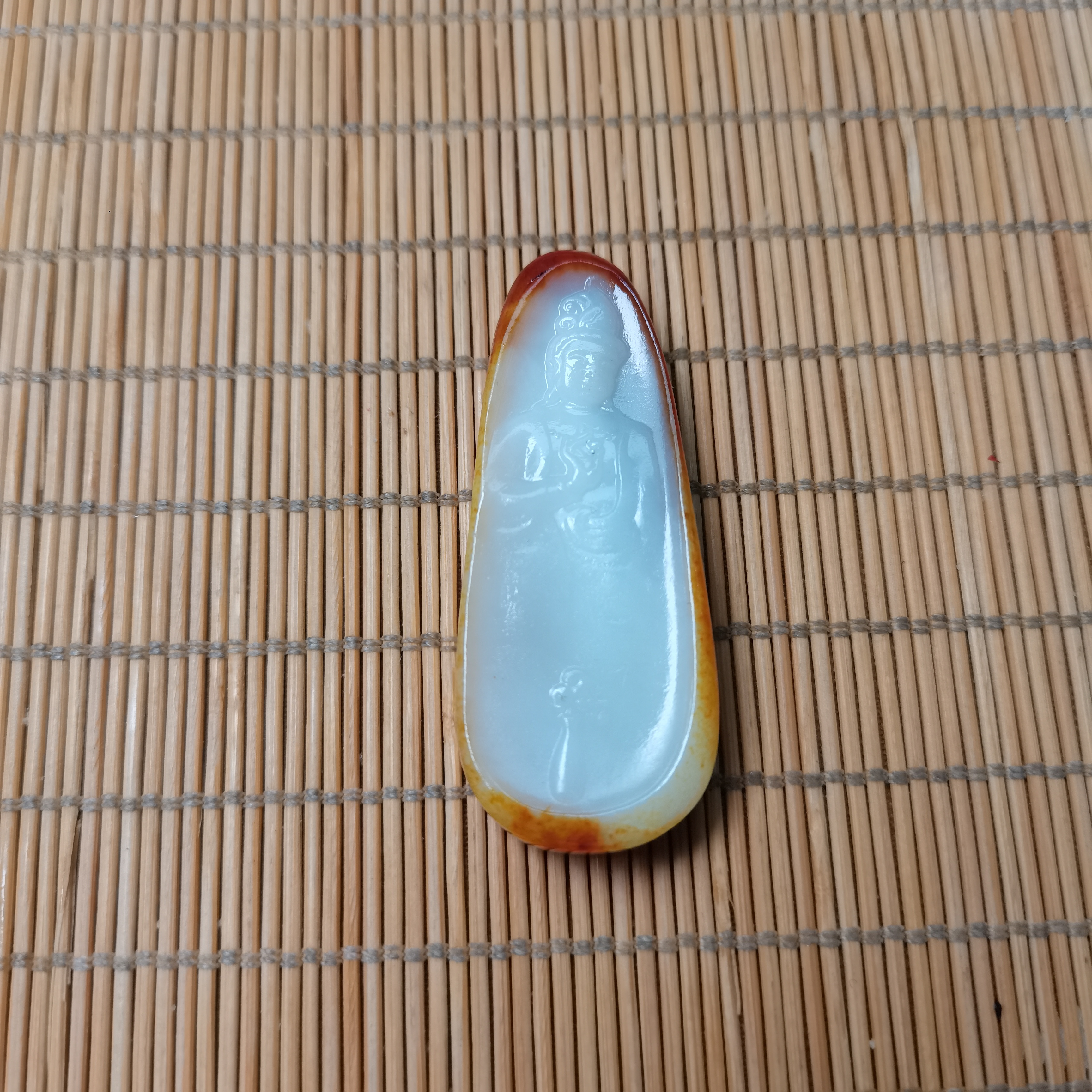 新疆和田玉净瓶观音菩萨28克