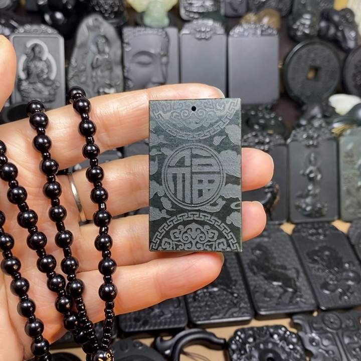 和田玉未镶嵌颈饰