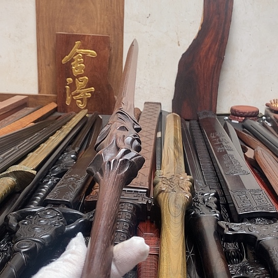 鸡翅木80长盖聂剑