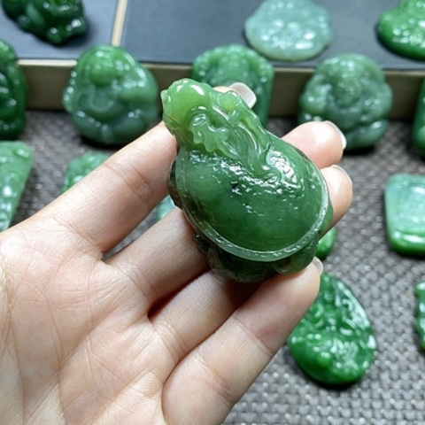 【闪购商品】颈饰未镶嵌和田玉