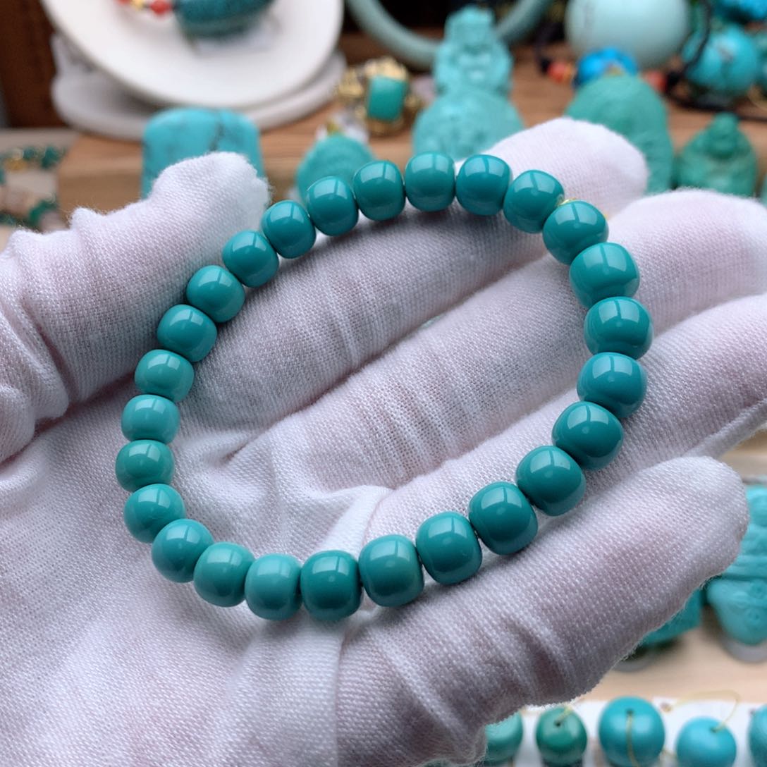 绿松石颈饰未镶嵌