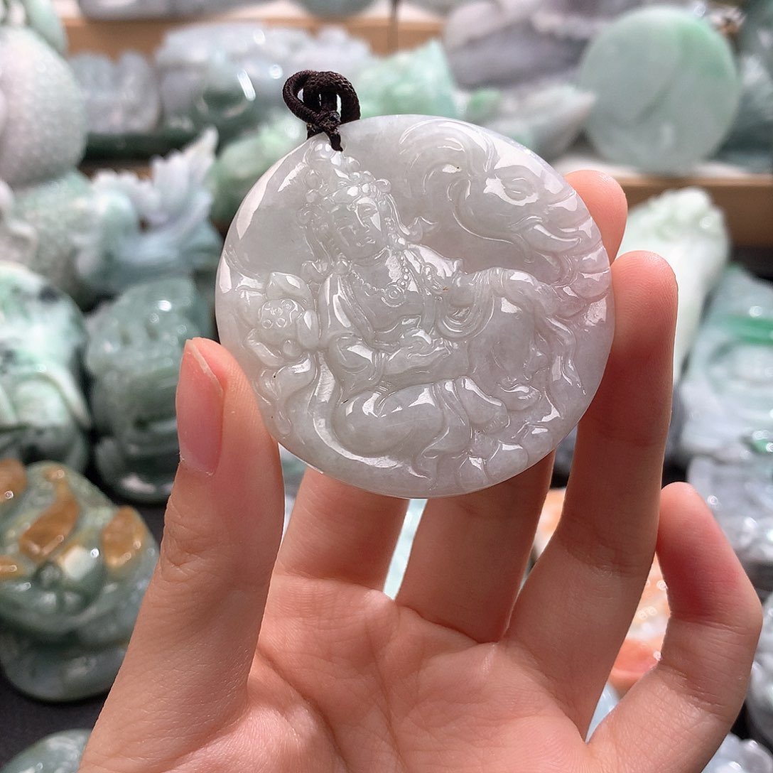 吊坠(不含链)未镶嵌翡翠