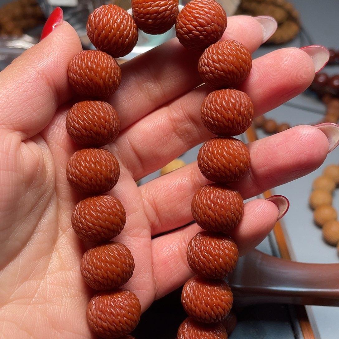 ঞ***এ猴头核桃手串龙麟机刷