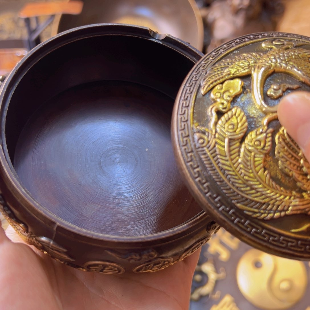 原矿风磨铜烟灰缸