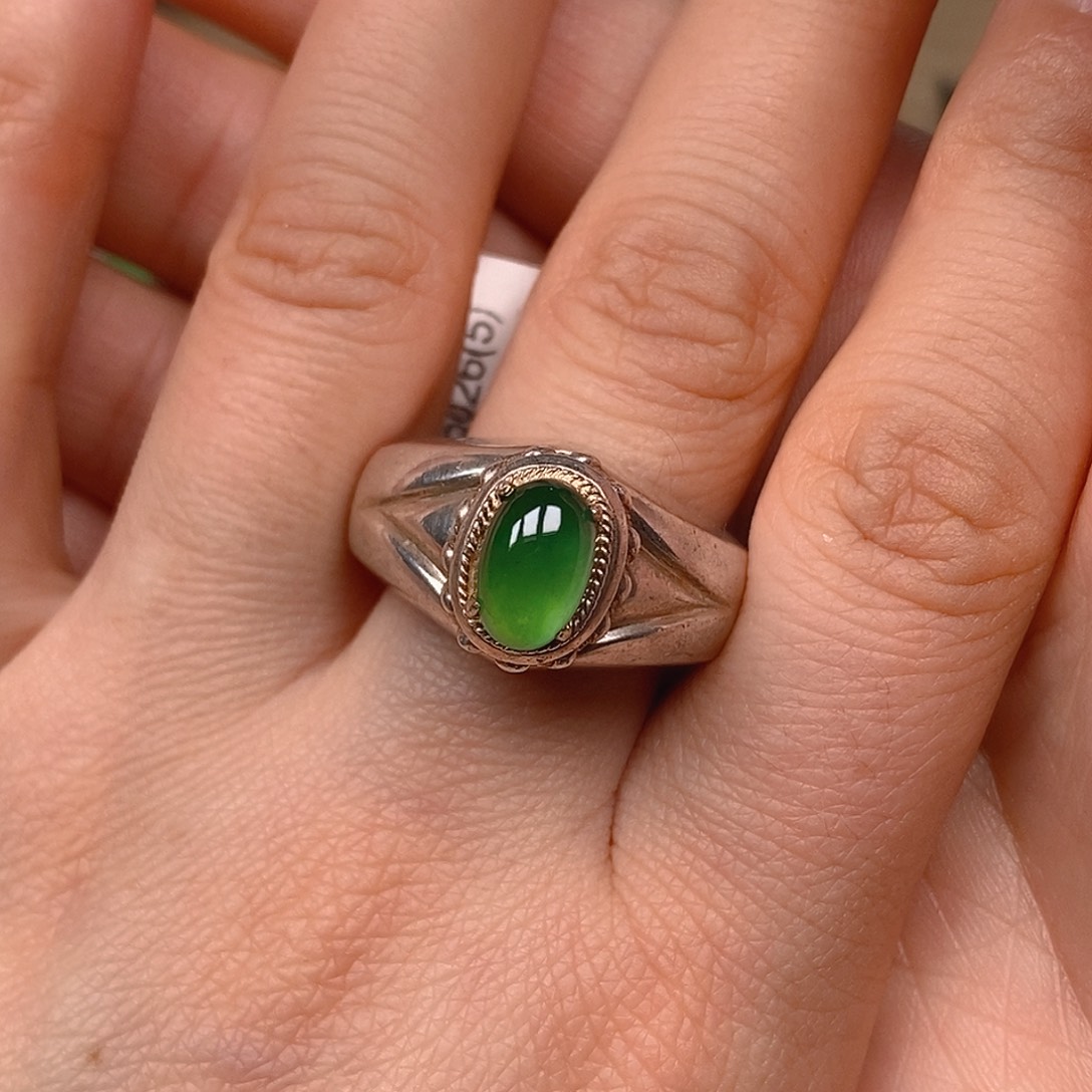 翡翠戒指未镶嵌翡翠蛋面