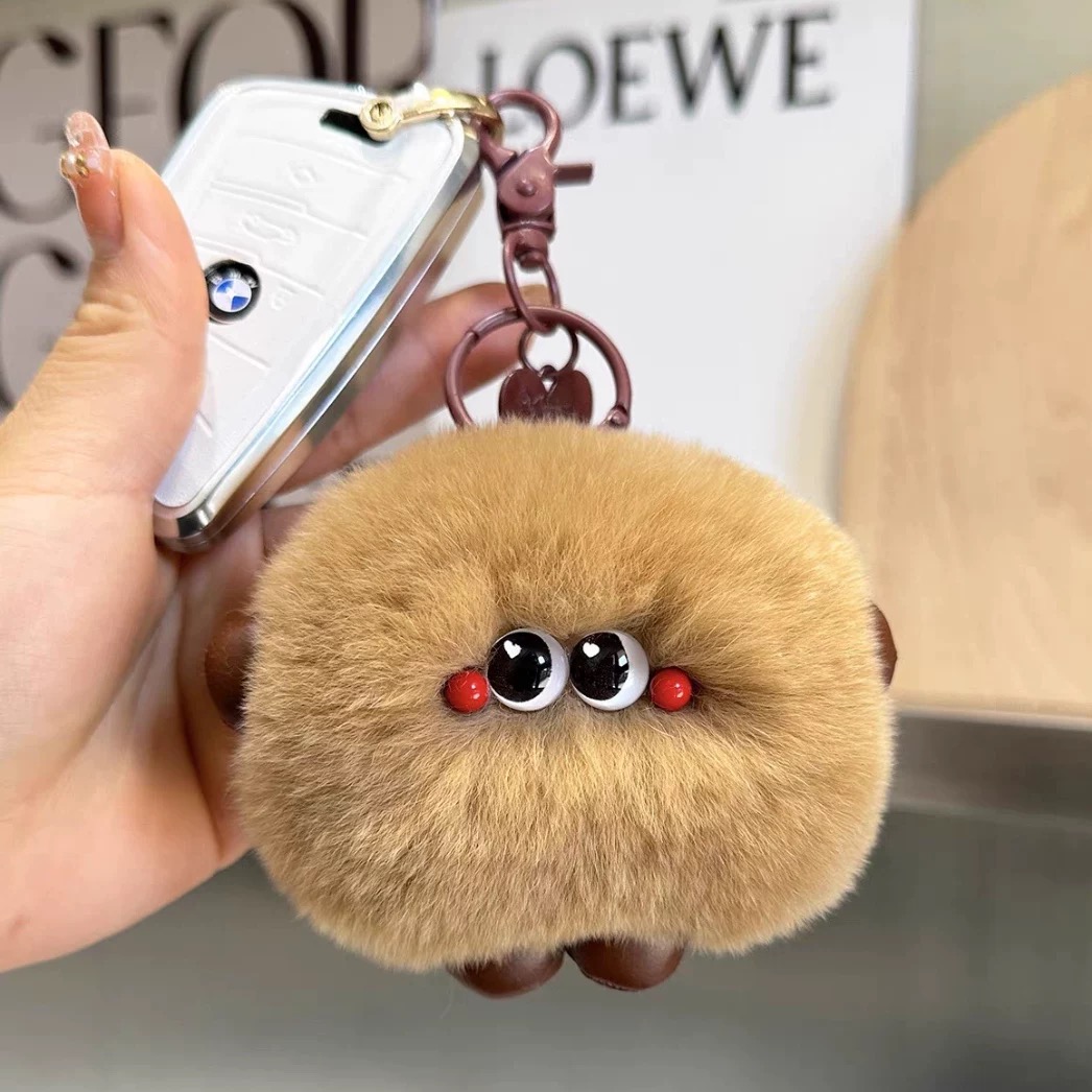 真獭兔毛可爱面包人书包包挂件毛绒公仔玩偶车钥匙扣网红爆款新款