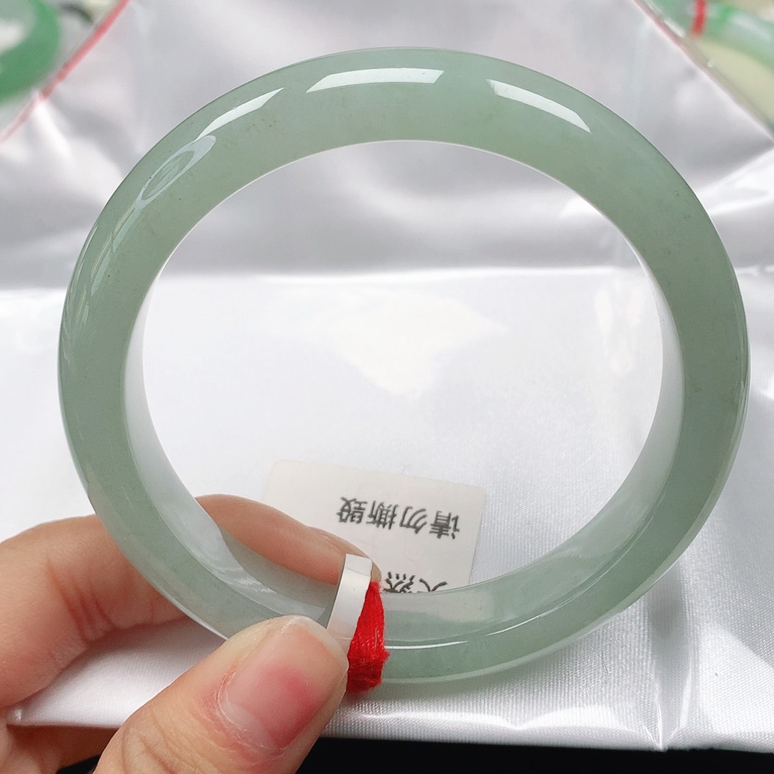 翡翠手镯未镶嵌天然翡翠手镯57