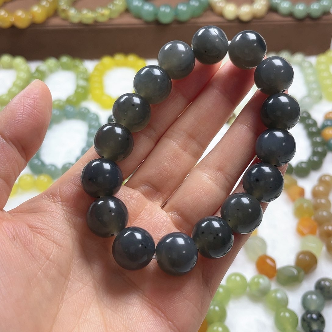 蛇纹石玉手串未镶嵌