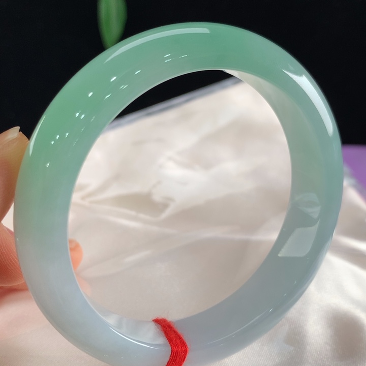 翡翠手镯未镶嵌111-5834