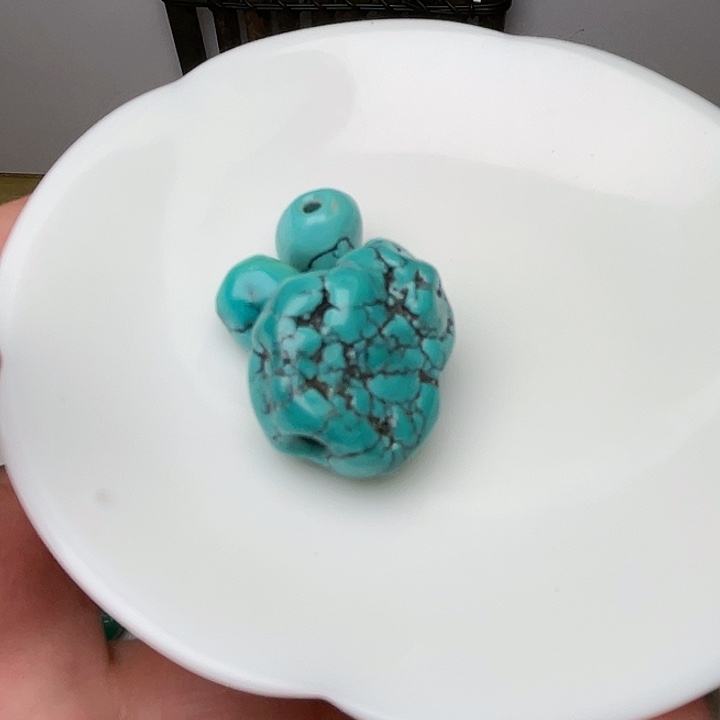才***佳绿松石未镶嵌颈饰