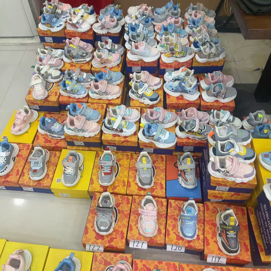 【B01-B200】断码孤品儿童运动鞋捡漏