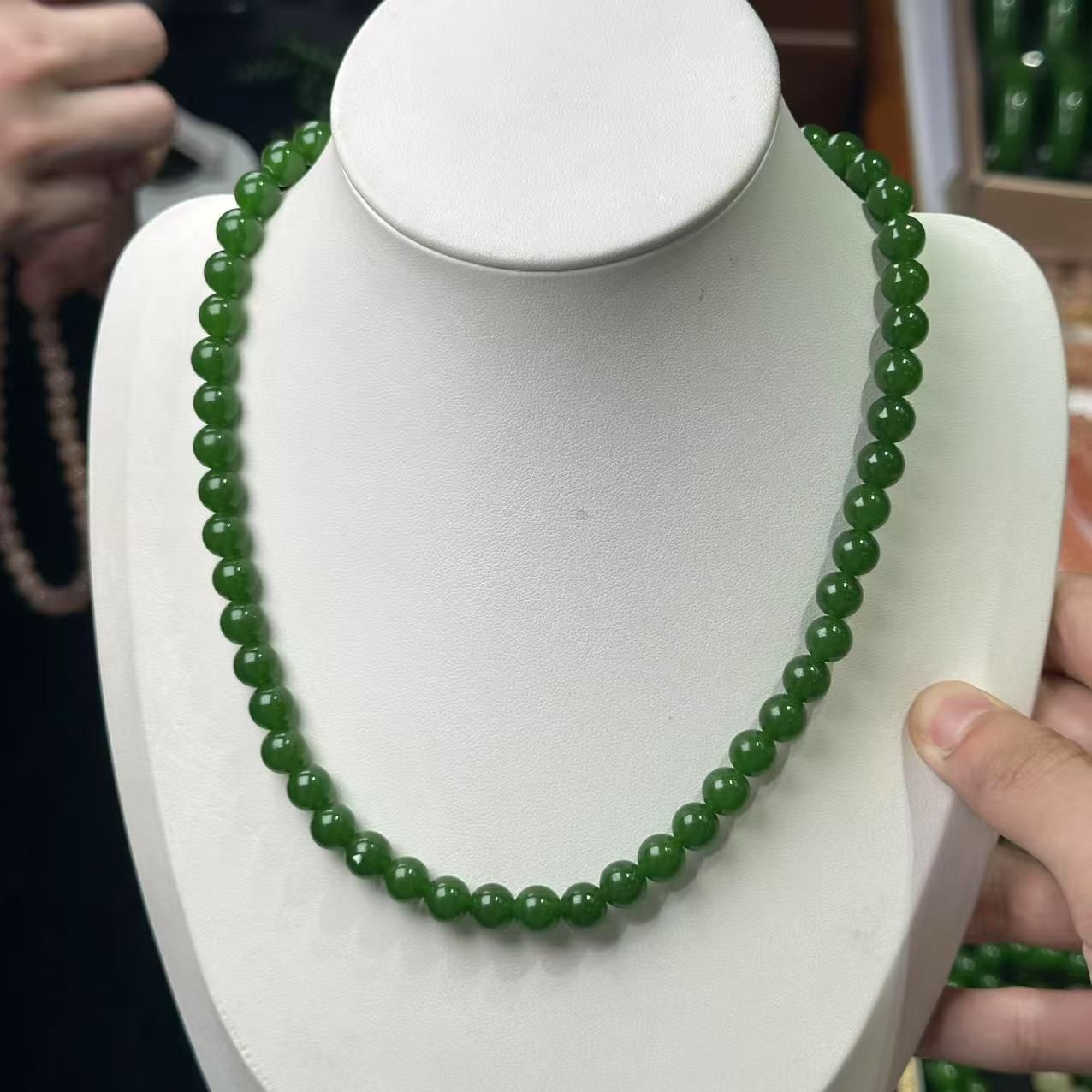 俄罗斯菠菜绿8m项链-A3050