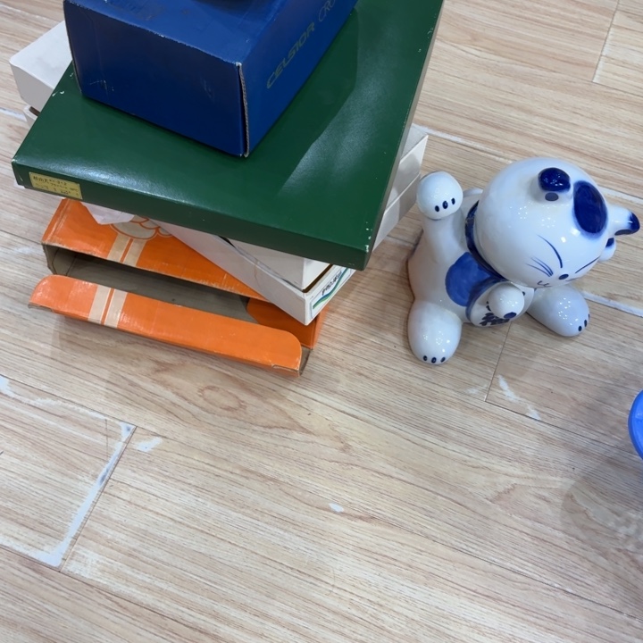 辛***葵陶瓷古美术置物摆件