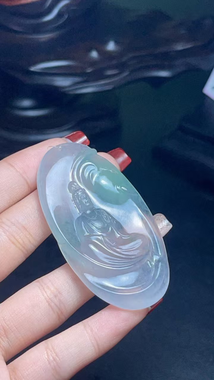 缅甸翡翠高冰观音
