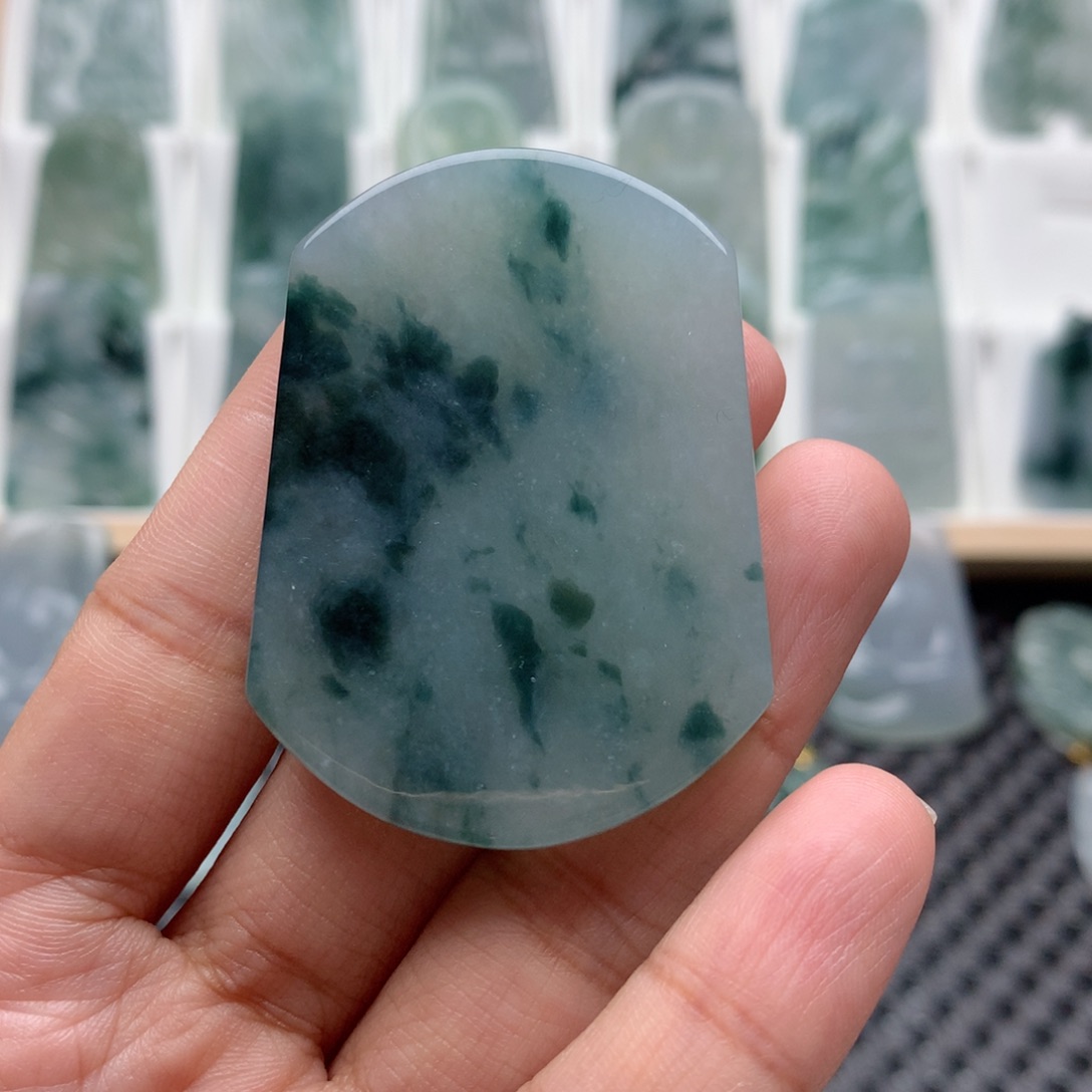 翡翠未镶嵌颈饰加*宝平安无事牌