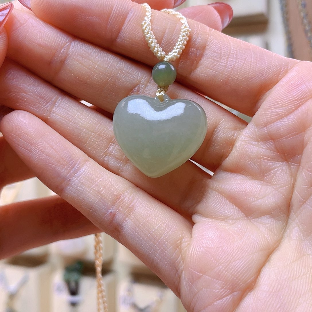 和田玉吊坠(赠链)未镶嵌楊**亿