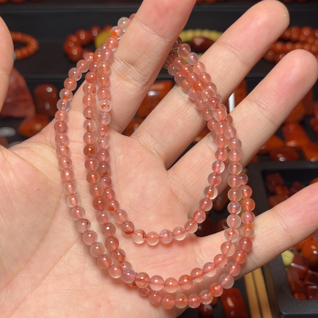 南红玛瑙手串未镶嵌4mm+多圈