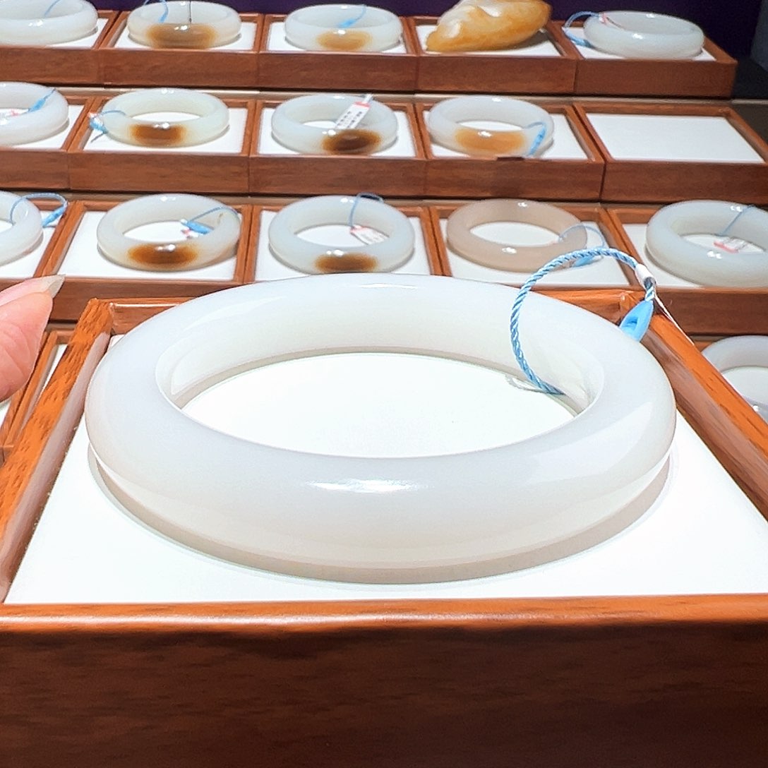 和田玉手镯57/58未镶嵌