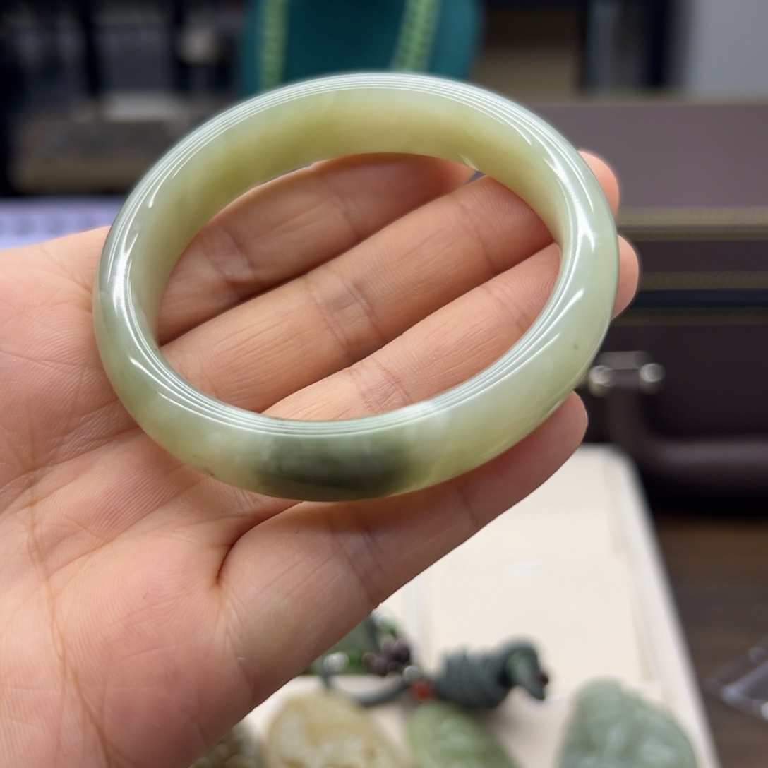 和田玉未镶嵌手镯55.1圈围A044