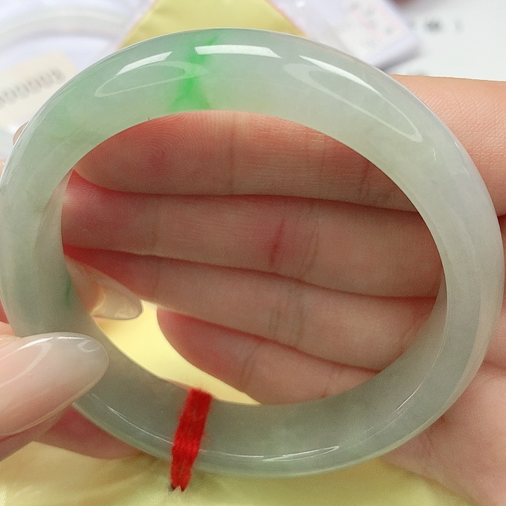 翡翠手镯未镶嵌缅甸天然A货翡翠