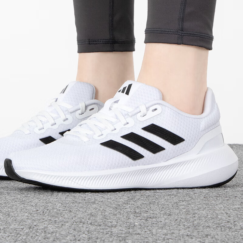 阿迪达斯（adidas）女鞋 春季新款跑步鞋轻便休闲鞋透气网鞋HP7557