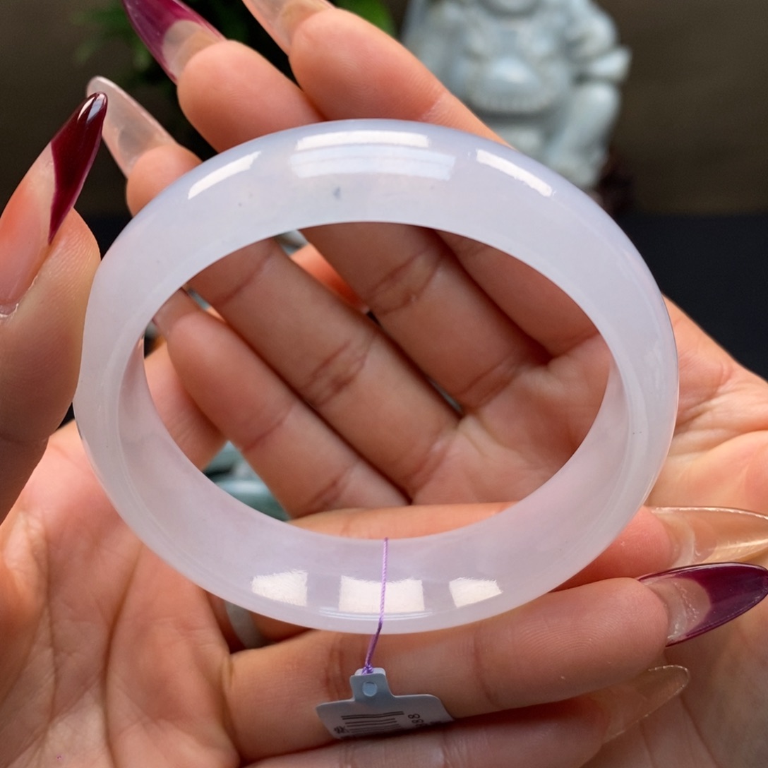 翡翠手镯未镶嵌天然