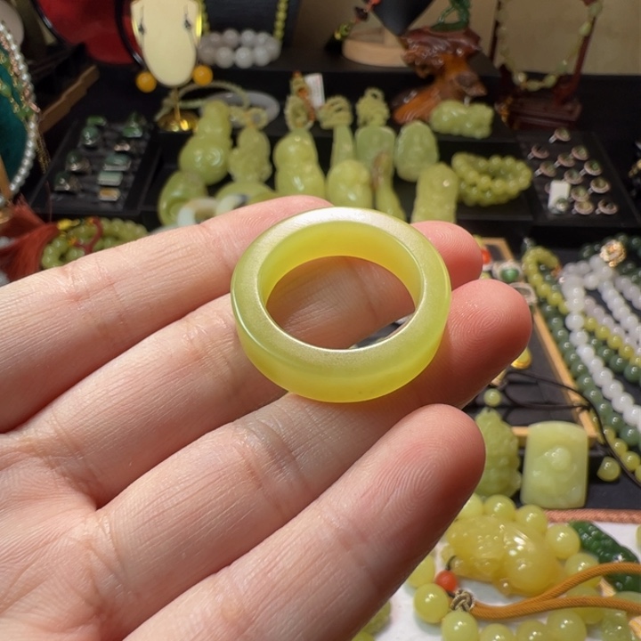 和田玉（黄玉）颈饰未镶嵌3**7