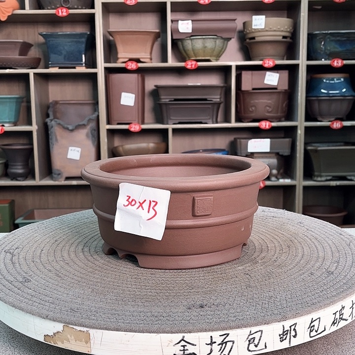 紫砂花盆紫砂的颜色很好看呀