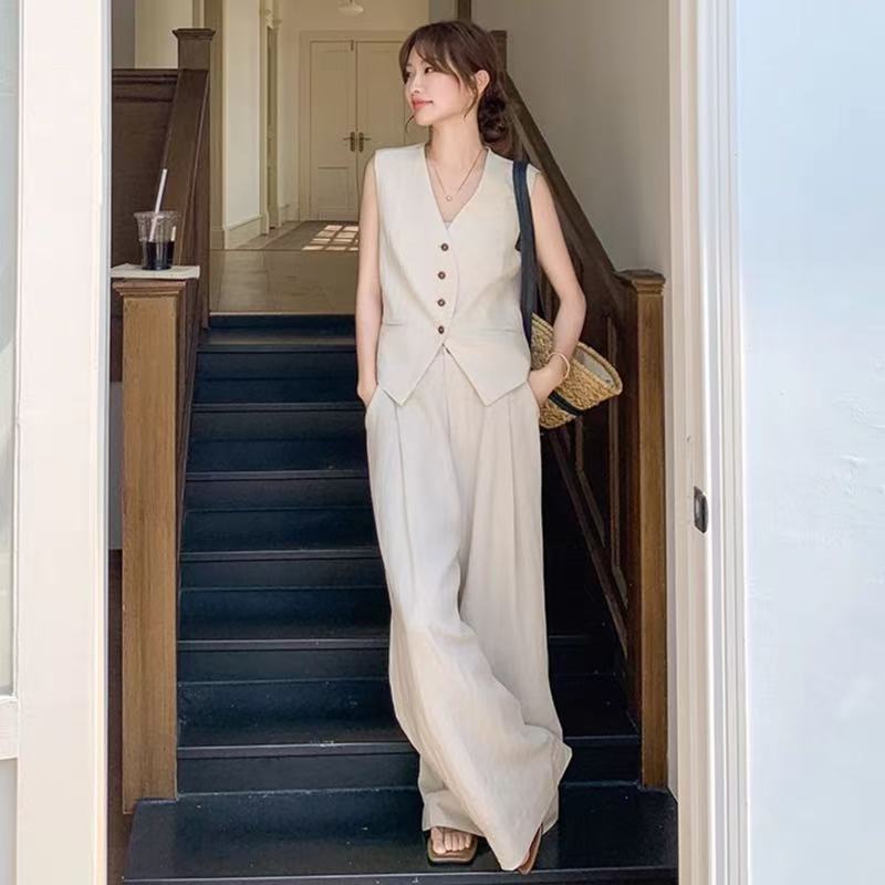 复古老钱风高级感亚麻套装女夏季新款薄款气质马甲阔腿裤两件套