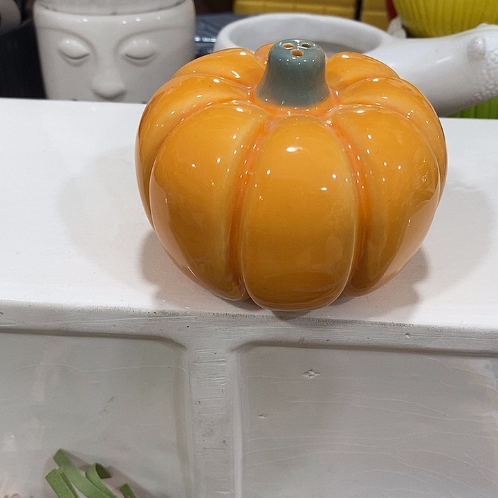 陶盆有孔 瑕疵针孔漏釉介意勿拍口 8高6