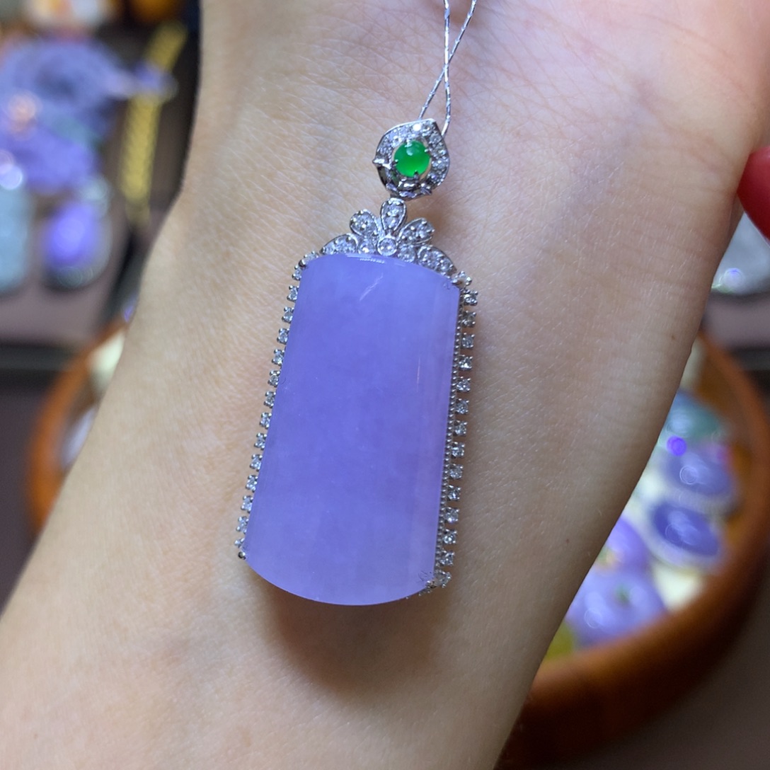 【闪购商品】翡翠颈饰18K金镶嵌翡翠