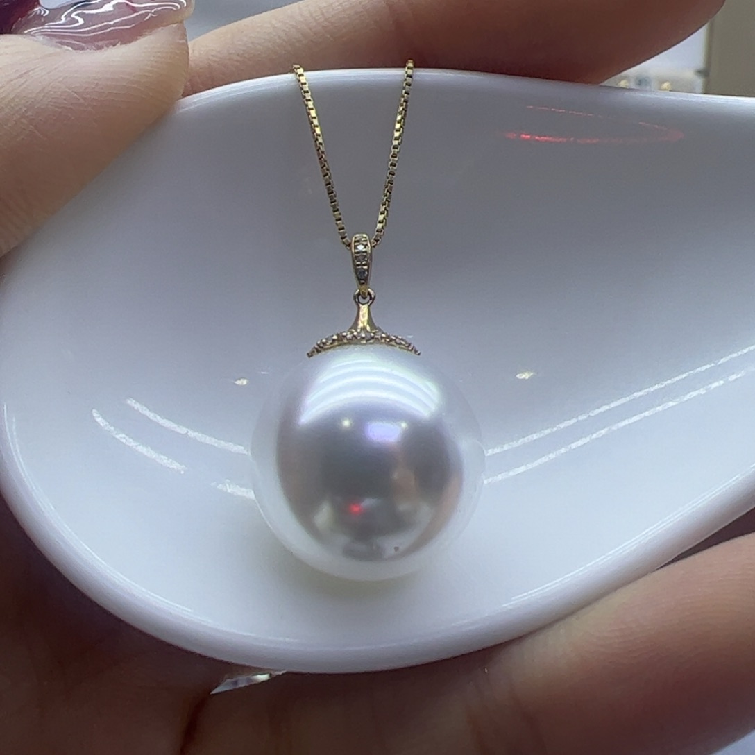 淡水珍珠吊坠(赠链)18K金镶嵌