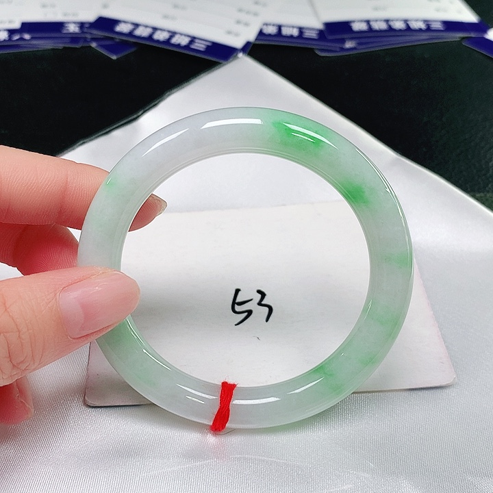 翡翠手镯（圆镯）未镶嵌